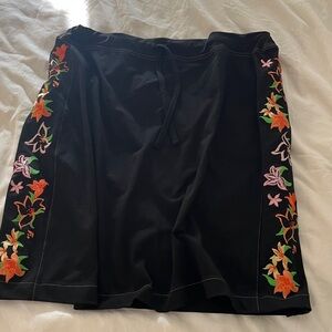 NWOT Gaiam Organix 90% Organic Navy Blue Sides Embroidered Mini Skirt Size L